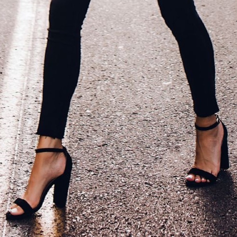 RESTOCKED😍 black suede flatform heels peeptoe - Picture 2 of 4